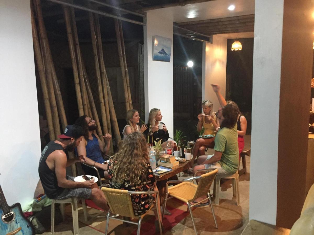 Bohemian Bohol Hostel Panglao Bagian luar foto